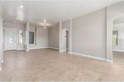 13681 W Holly Street, Goodyear, AZ 85395 - Photo 4