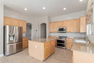 13681 W Holly St, Goodyear, AZ 85395 - Photo 12