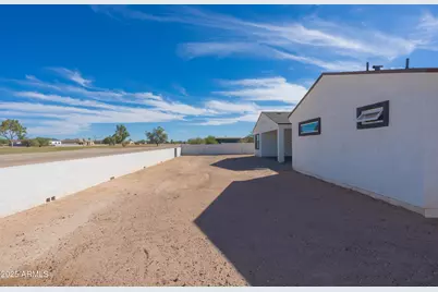 14833 S Brook Hollow Road, Arizona City, AZ 85123 - Photo 56