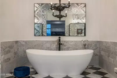 2211 E Camelback Road #902, Phoenix, AZ 85016 - Photo 24