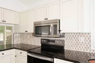 5613 W Yucca St, Glendale, AZ 85304 - Photo 8