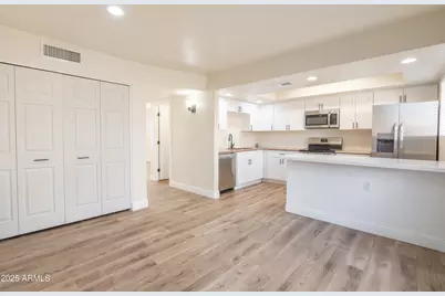 4864 W Rose Lane, Glendale, AZ 85301 - Photo 8