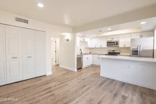 4864 W Rose Ln, Glendale, AZ 85301 - Photo 8