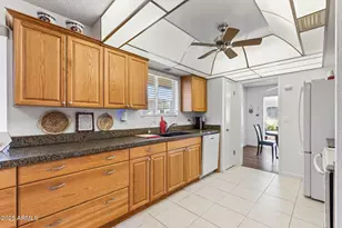 10448 W Tropicana Cir, Sun City, AZ 85351 - Photo 24