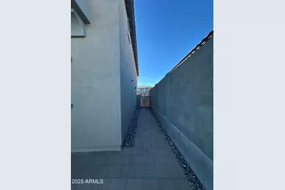 13330 W Eagle Feather Road, Peoria, AZ 85383 - Photo 12