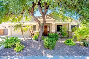 14395 W Port Royale Ln, Surprise, AZ 85379 - Photo 4