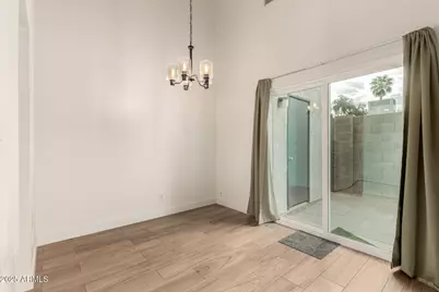 3136 N 38th Street #10, Phoenix, AZ 85018 - Photo 12
