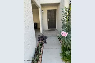 3136 N 38th Street #10, Phoenix, AZ 85018 - Photo 30