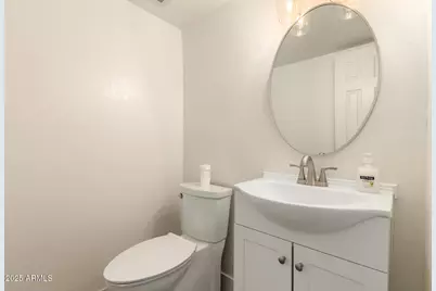 3136 N 38th Street #10, Phoenix, AZ 85018 - Photo 20