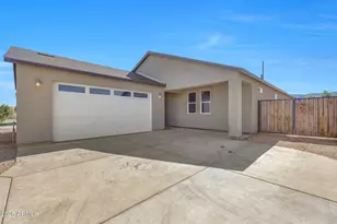 913 E Fremont Rd, Phoenix, AZ 85042 - Photo 2