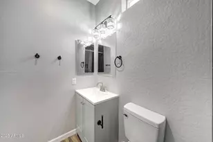 913 E Fremont Rd, Phoenix, AZ 85042 - Photo 40