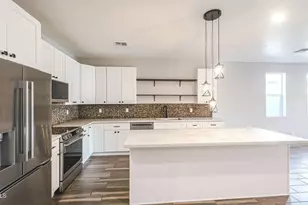 913 E Fremont Rd, Phoenix, AZ 85042 - Photo 12