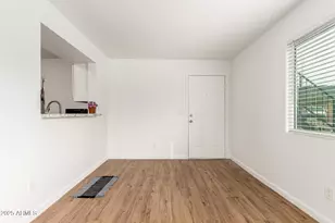 1346 E Mountain View Rd, Phoenix, AZ 85020 - Photo 8