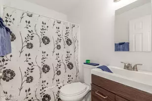 1346 E Mountain View Rd, Phoenix, AZ 85020 - Photo 14