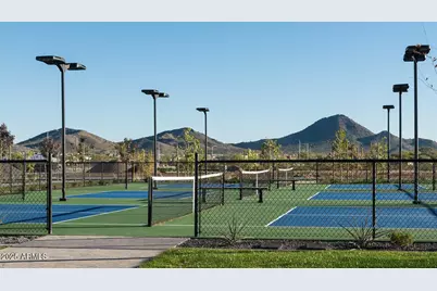 2445 W Maximo Way, Phoenix, AZ 85085 - Photo 14