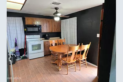 687 W Navajo Street, Wickenburg, AZ 85390 - Photo 6