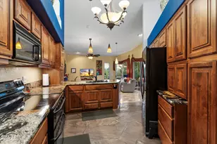 15608 E Cholla Dr, Fountain Hills, AZ 85268 - Photo 10