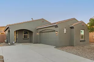 813 W Love Rd, San Tan Valley, AZ 85143 - Photo 1