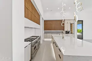 10354 E Celestial Dr, Scottsdale, AZ 85262 - Photo 18