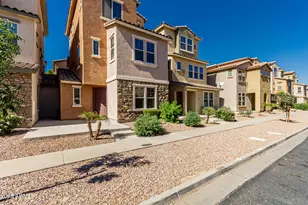 2044 N 77th Ln, Phoenix, AZ 85035 - Photo 6