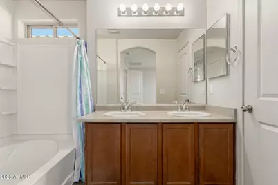 2044 N 77th Lane, Phoenix, AZ 85035 - Photo 18