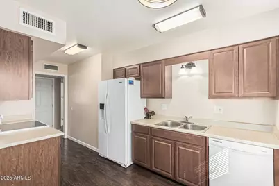 10129 W Pine Springs Drive, Sun City, AZ 85373 - Photo 14