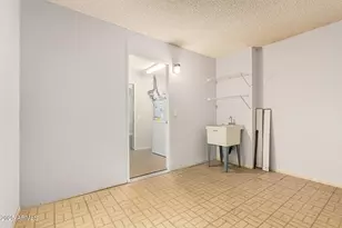 10129 W Pine Springs Dr, Sun City, AZ 85373 - Photo 26