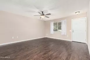 10129 W Pine Springs Dr, Sun City, AZ 85373 - Photo 8
