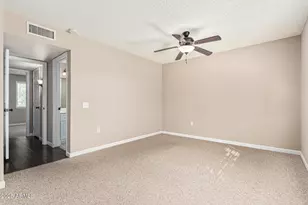 10129 W Pine Springs Dr, Sun City, AZ 85373 - Photo 16