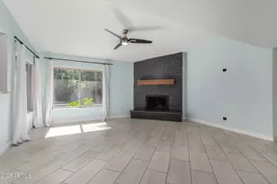 9245 E Laurel Ln, Scottsdale, AZ 85260 - Photo 12