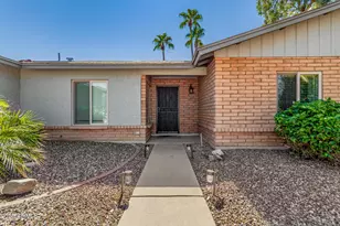 9245 E Laurel Ln, Scottsdale, AZ 85260 - Photo 4