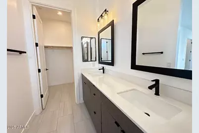 3107 N 39th Street #7, Phoenix, AZ 85018 - Photo 10