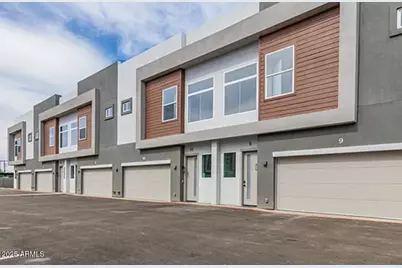 3107 N 39th Street #7, Phoenix, AZ 85018 - Photo 4