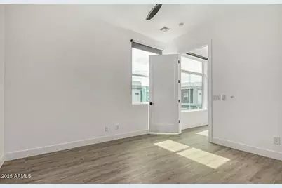 3107 N 39th Street #7, Phoenix, AZ 85018 - Photo 8