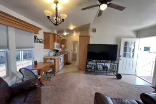 10960 N 67th Ave, Glendale, AZ 85304 - Photo 20