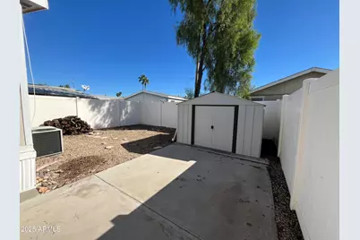 10960 N 67th Avenue #145, Glendale, AZ 85304 - Photo 26