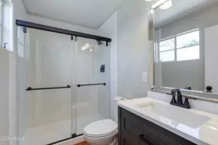 1812 S Shafer Dr, Tempe, AZ 85281 - Photo 20