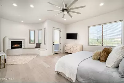 10918 E Sutherland Way, Scottsdale, AZ 85262 - Photo 16