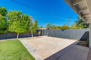 1812 S Shafer Dr, Tempe, AZ 85281 - Photo 30