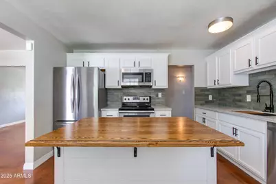 1812 S Shafer Drive, Tempe, AZ 85281 - Photo 12