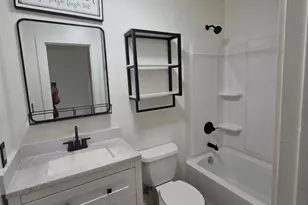 752 W 3rd Pl, Mesa, AZ 85201 - Photo 8