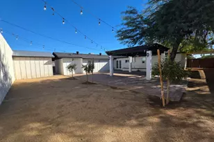 752 W 3rd Pl, Mesa, AZ 85201 - Photo 18