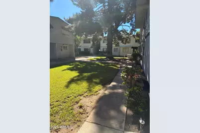 2549 W Berridge Lane #A223, Phoenix, AZ 85017 - Photo 2