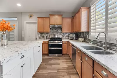 15294 W Old Oak Lane, Surprise, AZ 85379 - Photo 20