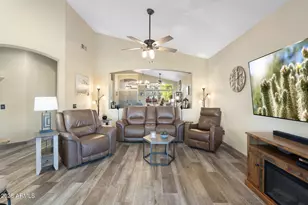 1437 E Glenhaven Dr, Phoenix, AZ 85048 - Photo 10