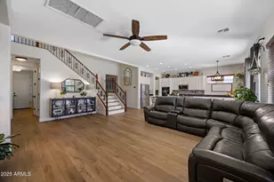 11917 W Villa Hermosa Ln, Sun City, AZ 85373 - Photo 8