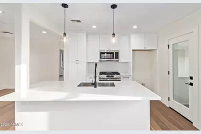 9042 N 3rd Avenue, Phoenix, AZ 85021 - Photo 30