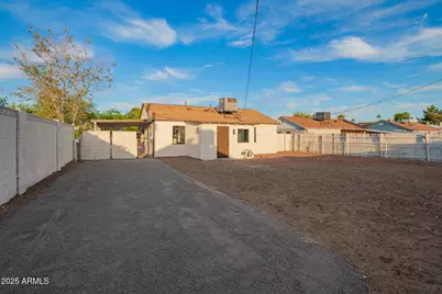 9042 N 3rd Avenue, Phoenix, AZ 85021 - Photo 46