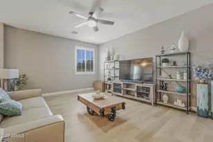 617 W Cantebria Dr, Gilbert, AZ 85233 - Photo 38