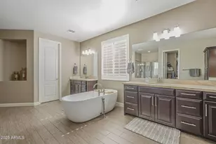 617 W Cantebria Dr, Gilbert, AZ 85233 - Photo 54